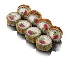 Жареный ролл с тунцом