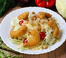 Салат Цезарь с креветками