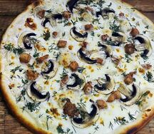 Жюльен с курочкой