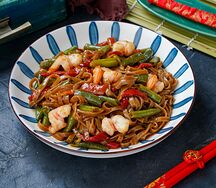 Wok лапша гречневая с креветками