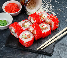 Ролл Уромаки