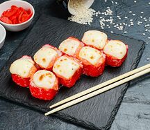 Запеченный ролл Сальмон