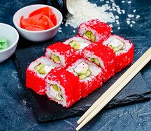 Ролл Калифорния с крабом