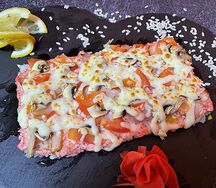 Японская пицца с беконом