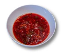 Борщ из говядины со сметаной