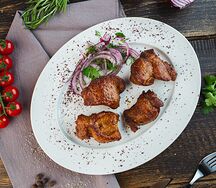 Шашлык из cвинoй шейки
