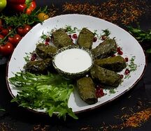 Долма из виноградных листьев