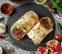 Шаурма с говядиной и гранатом