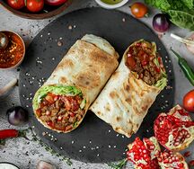 Шаурма с бараниной и гранатом