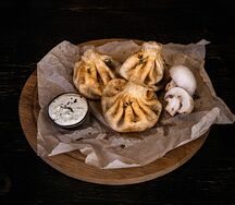 Жареные хинкали с грибами