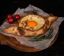 Хачапури по-аджарски