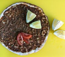 Ламаджо с говядиной