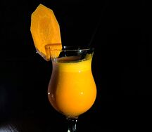 Свежевыжатый сок морковный