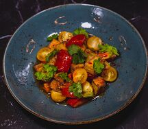 Сладкие помидоры с баклажанами