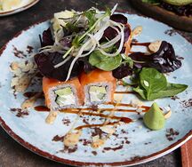 Ролл Филадельфия с лососем