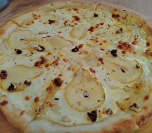 Пицца с грушей