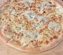 Пицца 4 сыра 