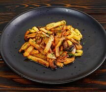 Жареный картофель с грибами