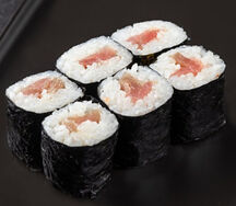 Классический ролл с тунцом