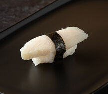 Суши с гребешком