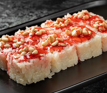 Ролл с кедровыми орешками