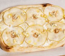 Горгонзола, груша