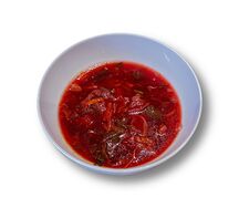 Борщ из говядины со сметаной