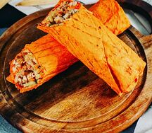 Шаурма гигант в сырном лаваше