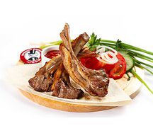 Корейка ягненка на гриле