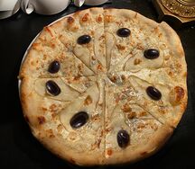 Пицца Пера Горгонзола