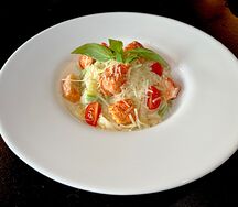 Домашняя паста с лососем