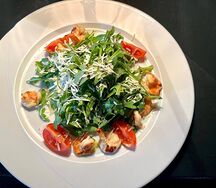 Руккола с креветками