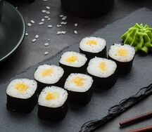Классический ролл с ананасом
