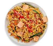 Рис по-тайски с лососем и овощами