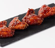 Крылья куриные под соусом BBQ 4 шт