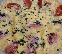 Омлет с помидорами