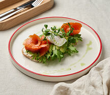 Авокадо-тост с лососем