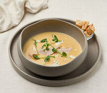 Сырный крем-суп с копченой грудинкой