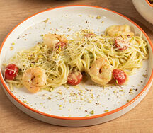 Паста с креветками и песто