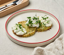 Оладьи из цукини с яйцом пашот