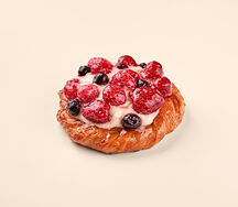 Вензель с малиной и чёрной смородиной