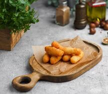 Жареный сыр Моцарелла