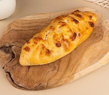 Пирожок Курица и сыр