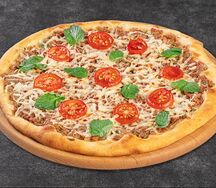 Открытое хачапури с курицей, с грибами, с помидорами