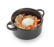 Каша овсяная с беконом и яйцом пашот