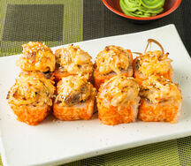 Запеченный ролл с крабом