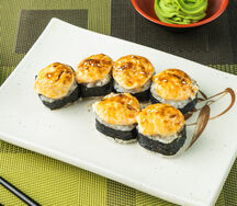 Запеченный ролл с окунем