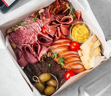 Бокс Мясные деликатесы