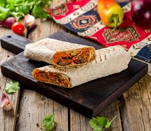 Шаурма с говядиной с морковкой по-корейски