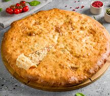 Осетинский пирог с куриной грудкой и грибами